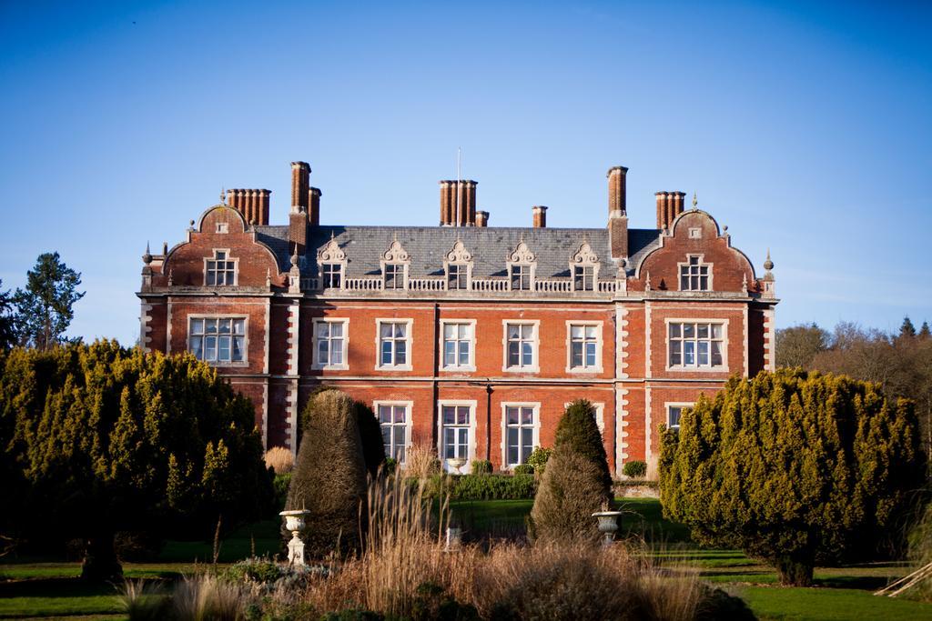 Lynford Hall Hotel Mundford Extérieur photo