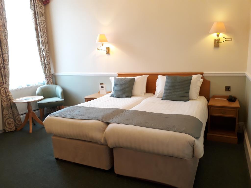 Lynford Hall Hotel Mundford Extérieur photo